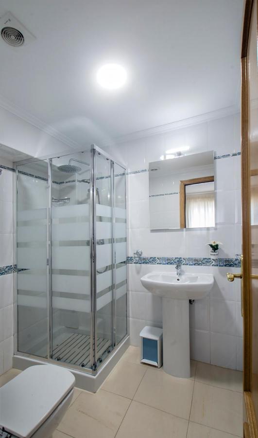 Apartamentos Amat - Only Adult - Playa El Bajondillo Torremolinos Exterior photo