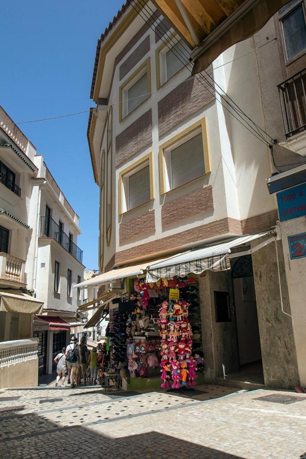 Apartamentos Amat - Only Adult - Playa El Bajondillo Torremolinos Exterior photo